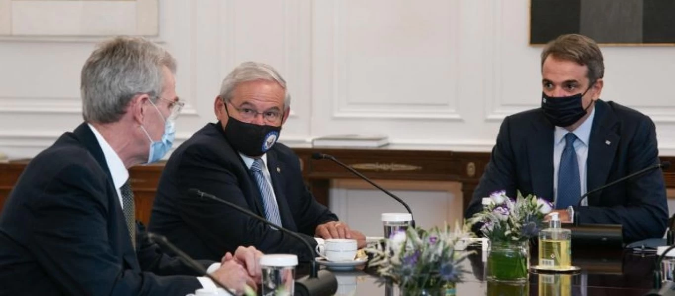 Στην Ελλάδα σήμερα οι Αμερικανοί γερουσιαστές Μέρφι και Όσοφ - Με ποιους θα συναντηθούν